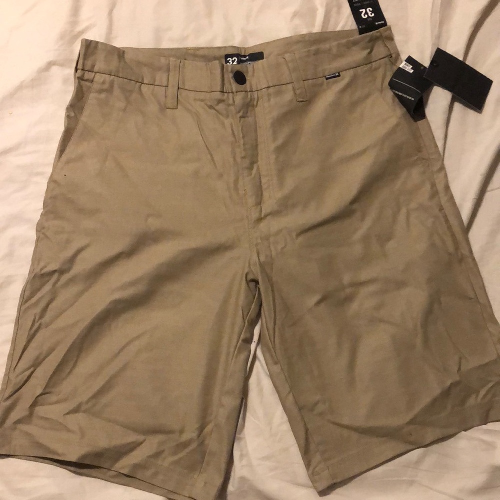 Hurley size 32 khaki shorts